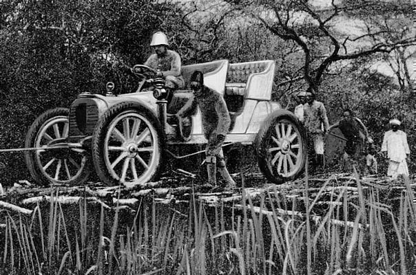 1. Mai 1909 in Swakopmund ,Paul Graetz durchquert Afrika in seinem 35-PS-Spezialwagen der Süddeutschen Automobilfabrik Gaggenau GmbH. 